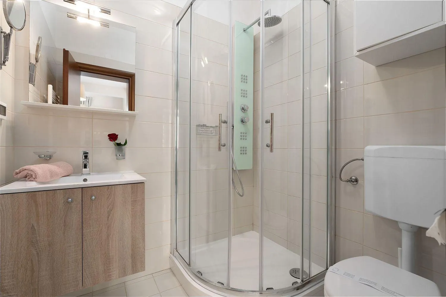 Mediterranes Apartment Nur 100 Meter Zum Strand Mit Salzwasserpool Und Jacuzzi Funtana 0*,